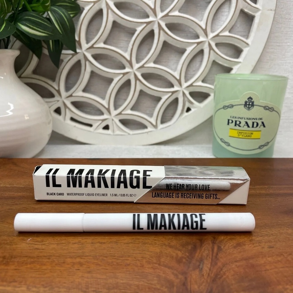 IL MAKIAGE Black Card Liquid Eyeliner